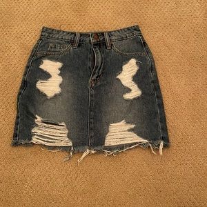 hollister, ultra-high rise, ripped jean skirt